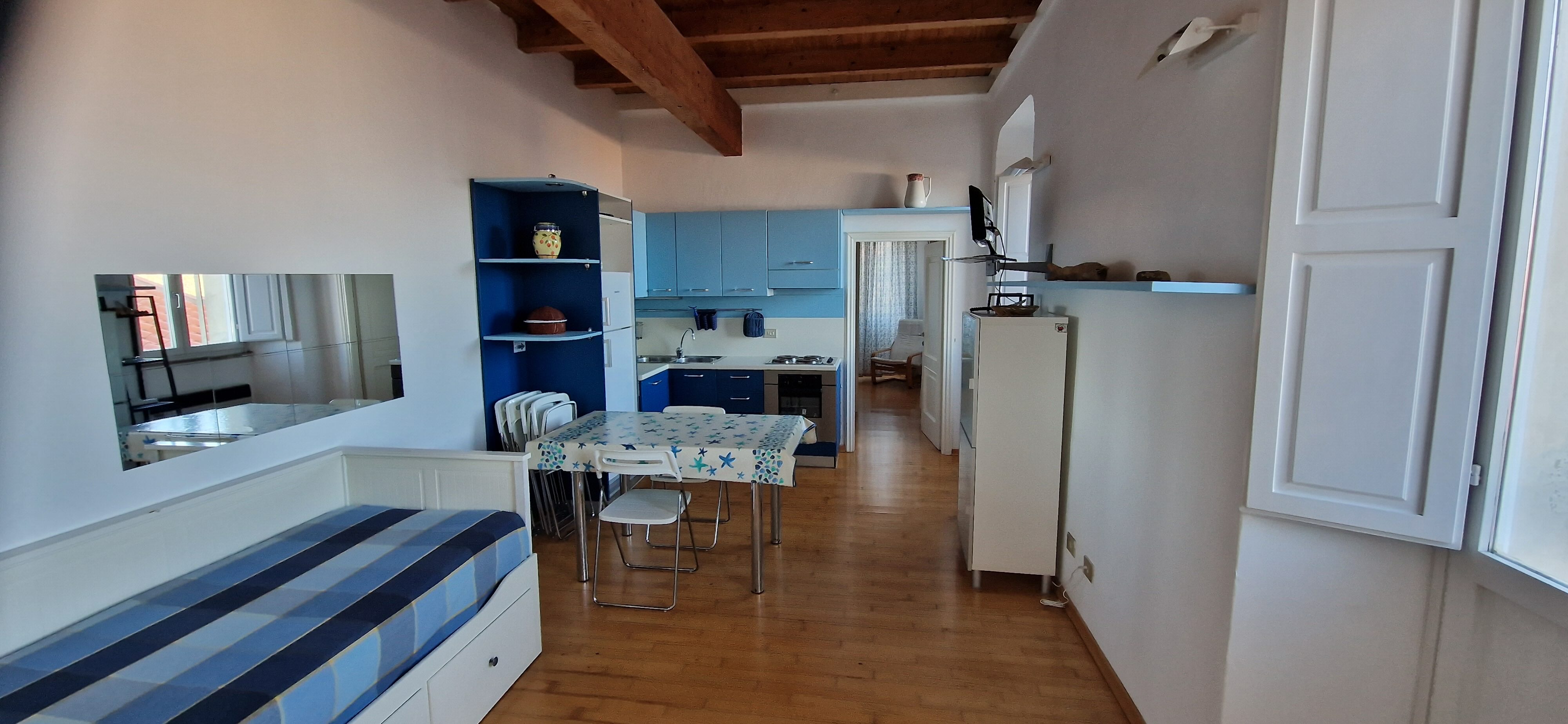 Isola di Capraia: Le Case in Paese